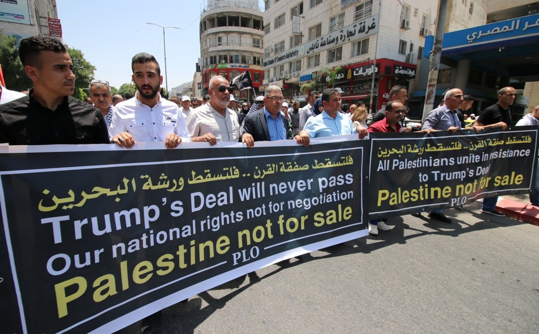 Palestinos protestam em Ramallah em 2019 contra plano de Trump